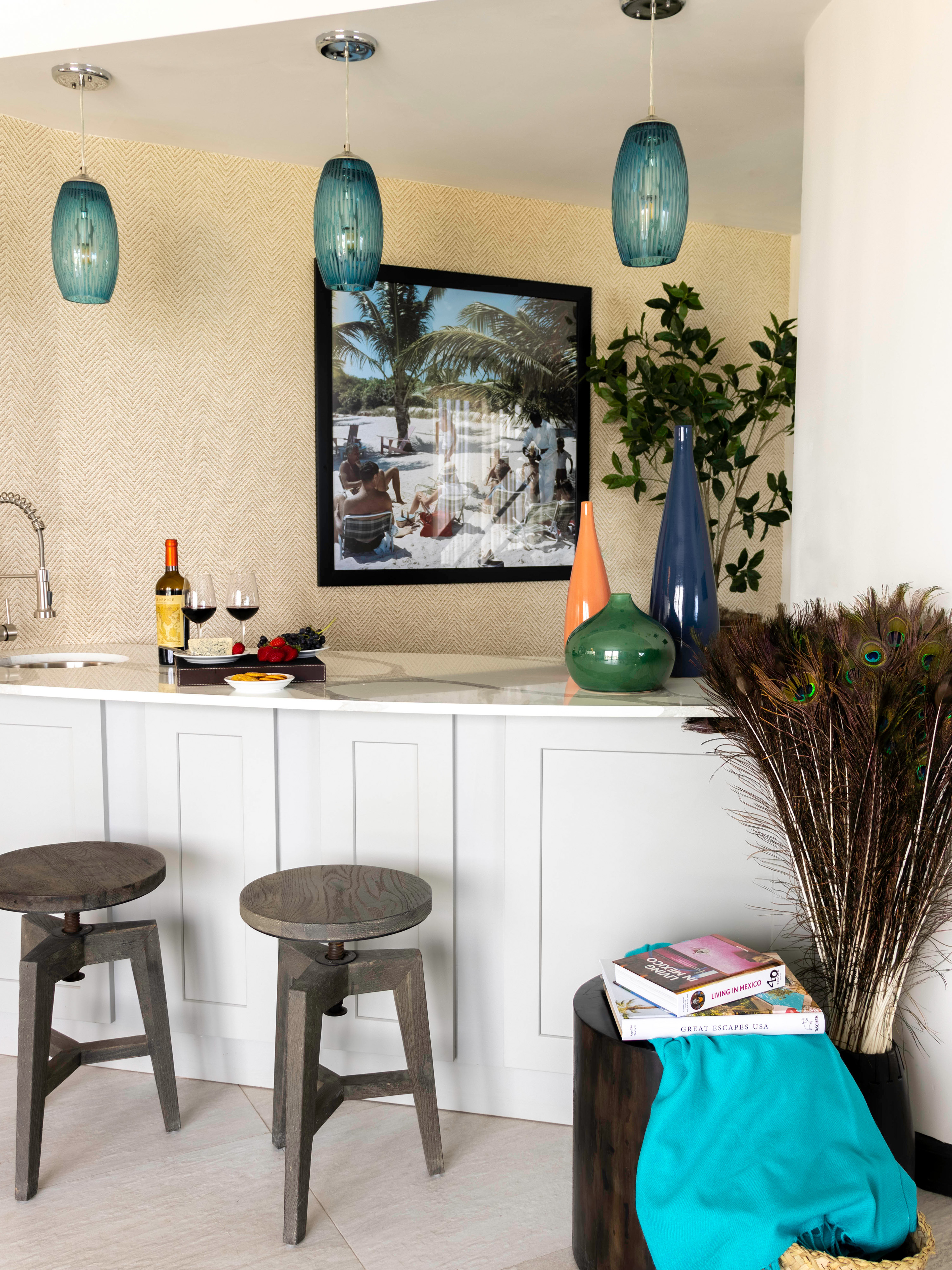 Antigua Tamarind Hills - bar with phillip jeffries wallpaper